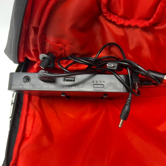 Ghostek NRGbag 2  Black Tech Backpack NWT - Picture 12 of 16